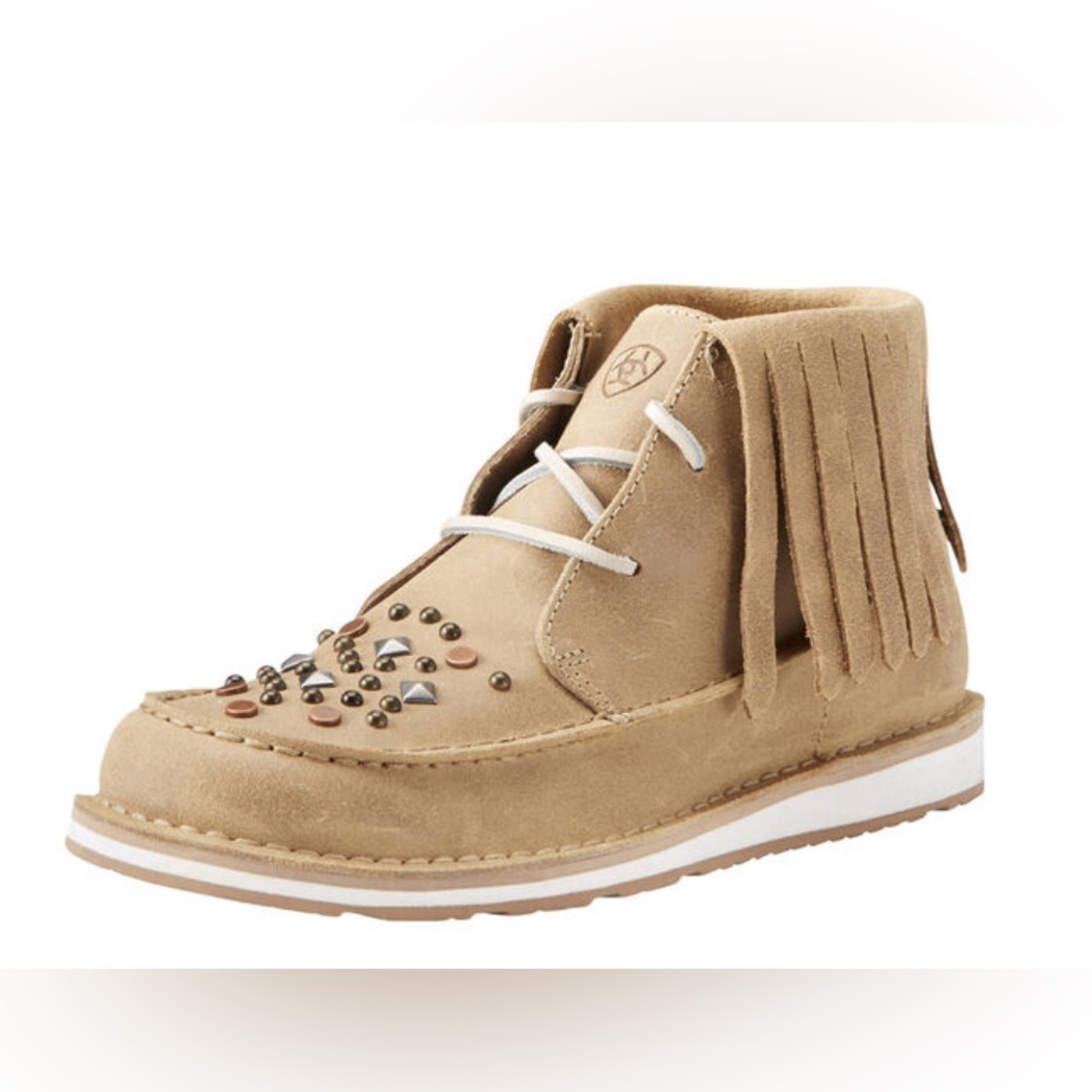 Ariat Women’s Cruiser Chukka Tan leather with Fringe and Metal Design Size 8B
